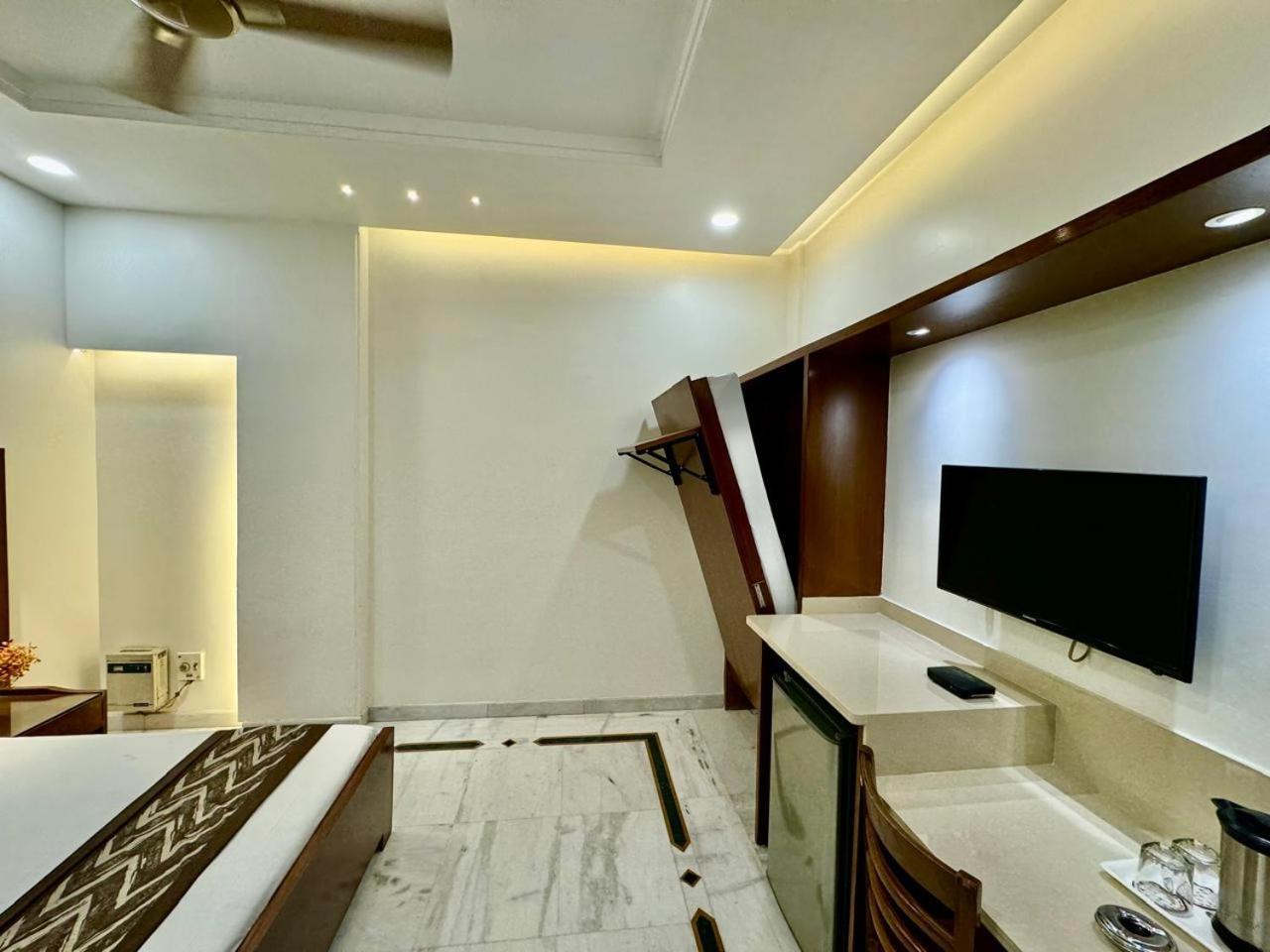 Hotel C Park - Karol Bagh, New Delhi Exterior photo