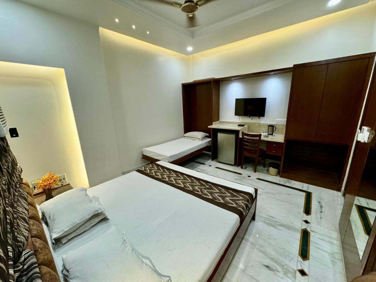Hotel C Park - Karol Bagh, New Delhi Exterior photo